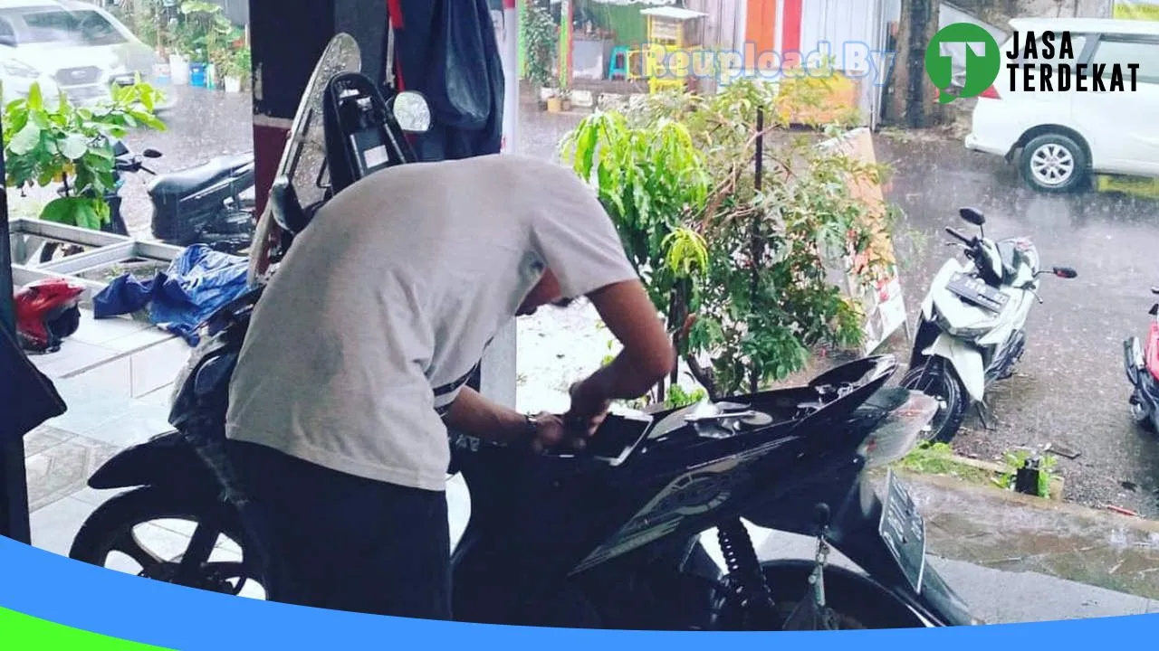 Gambar Stasiun Accu ( TOKO AKI ) di Jember, Jawa Timur ke 3