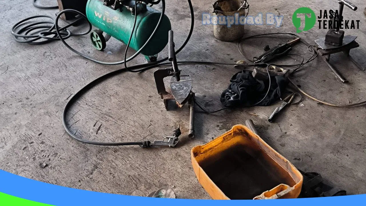 Gambar Tambal ban haji anto dan charger aki di Kotawaringin Barat, Kalimantan Tengah ke 2
