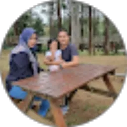 Review From adesabfitri fauyasni