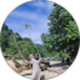 Review From Yelli Selviani