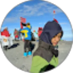 Review From Lucia Astuti