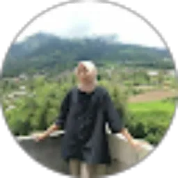 Review From Tasyania Zainuba Arifa